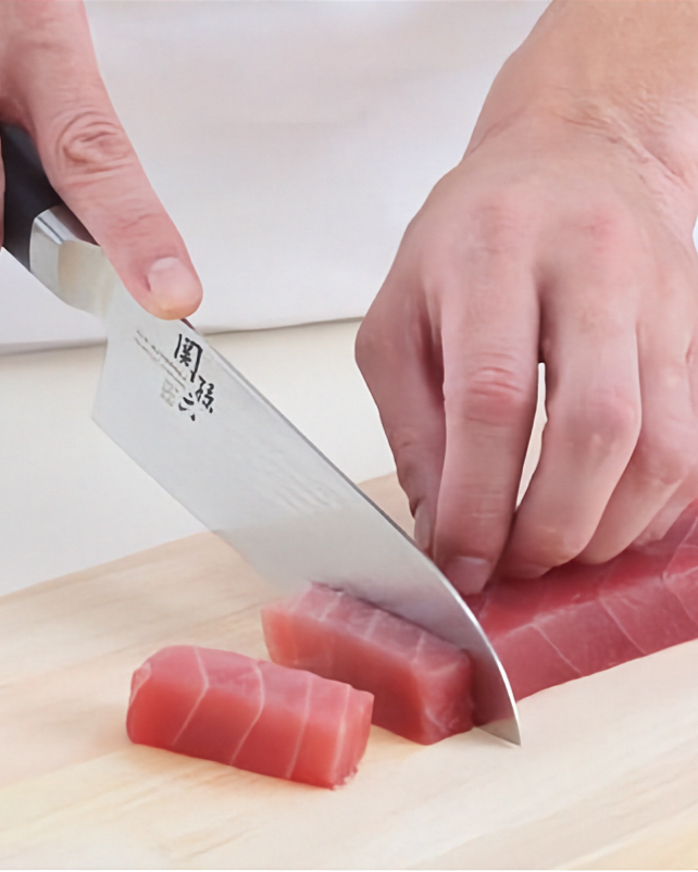 Seki Magoroku Damascus Santoku: Handcrafted Professional Knife